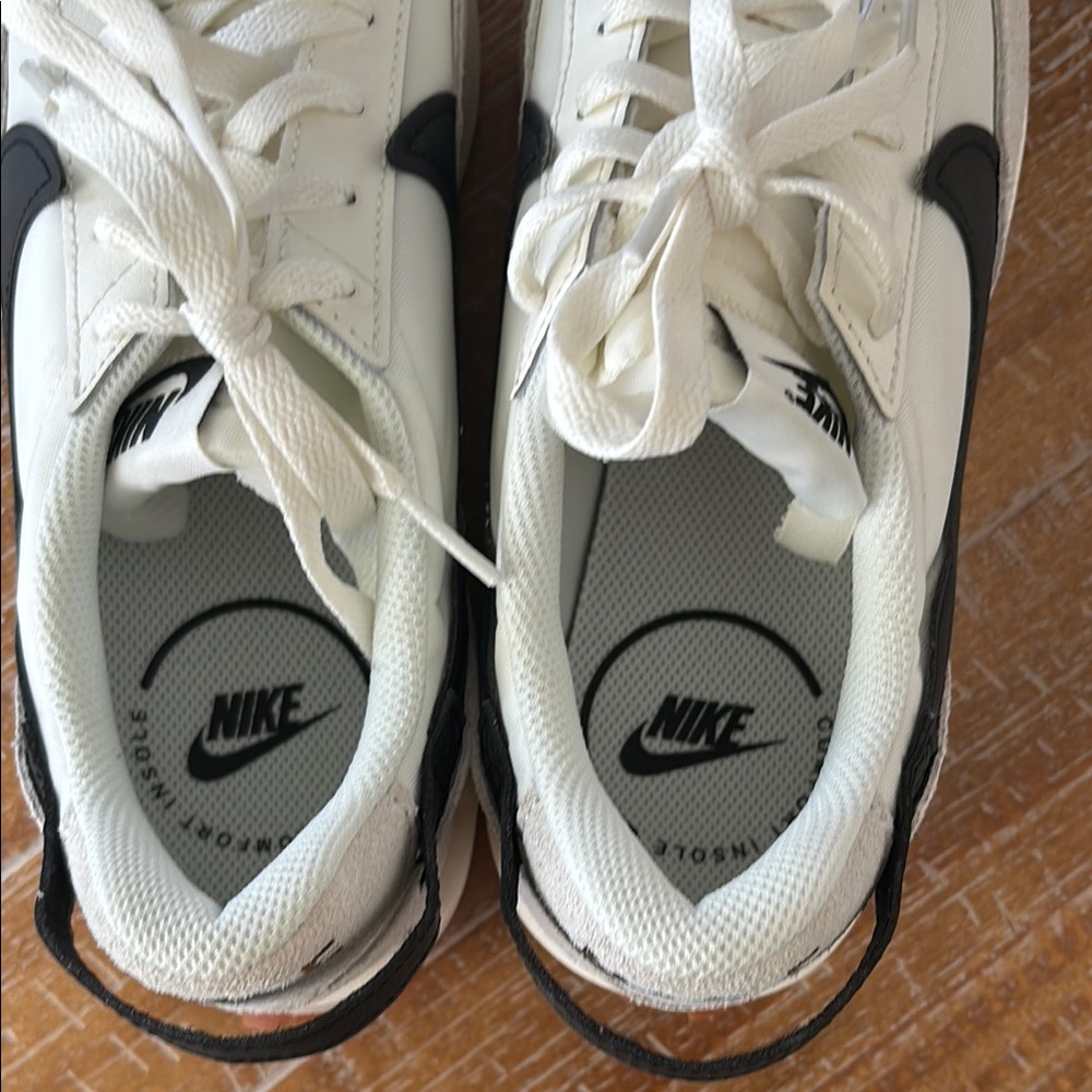 White and Black Sneakers - Picture 3 of 6